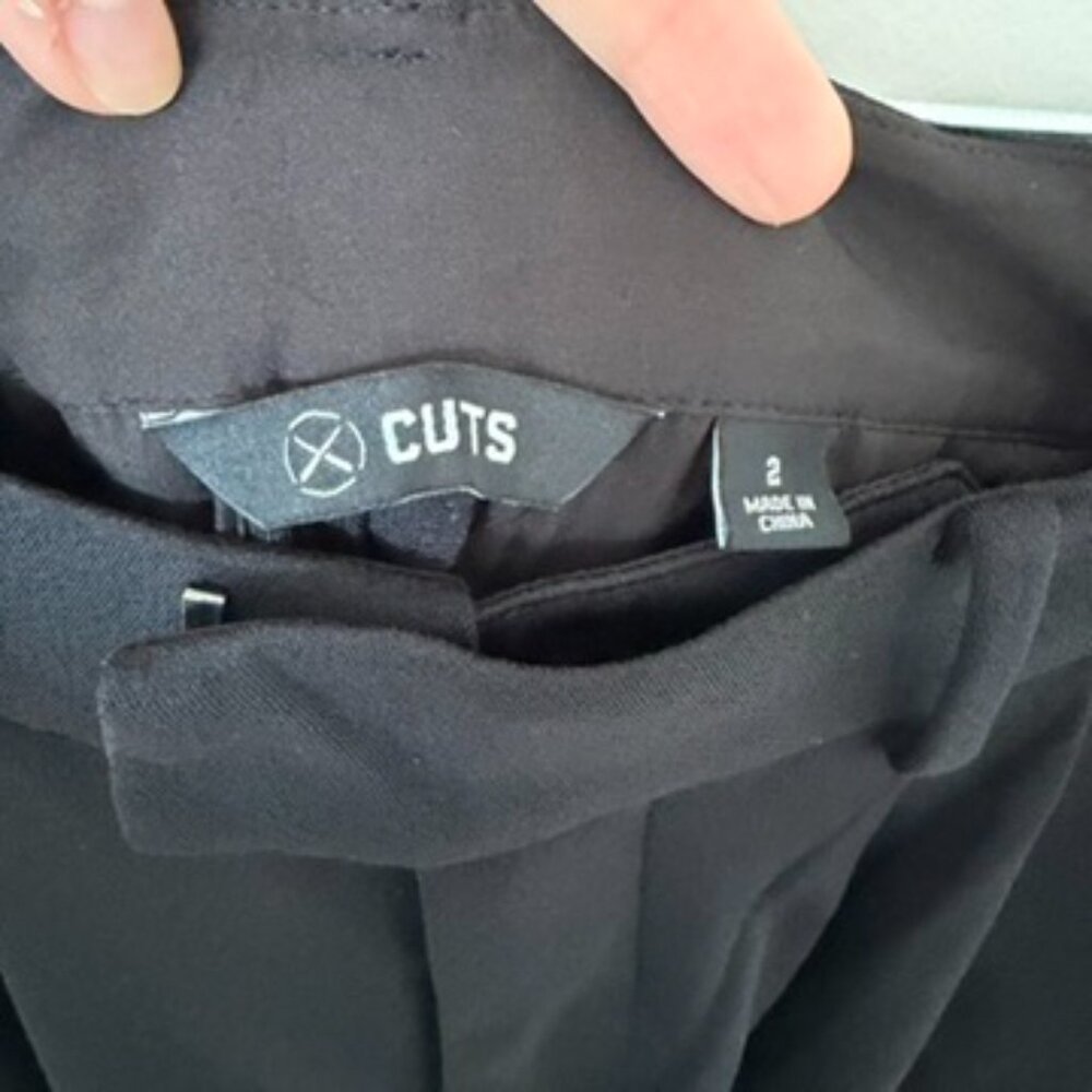 Winter-heavy Black trousers - Essential Pants from Cuts - Picture 3 of 4